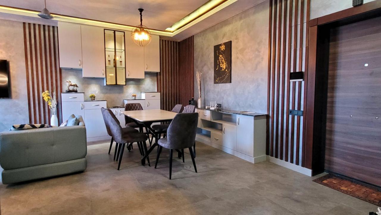 Ultralux 75 Apartment Tasjkent Buitenkant foto