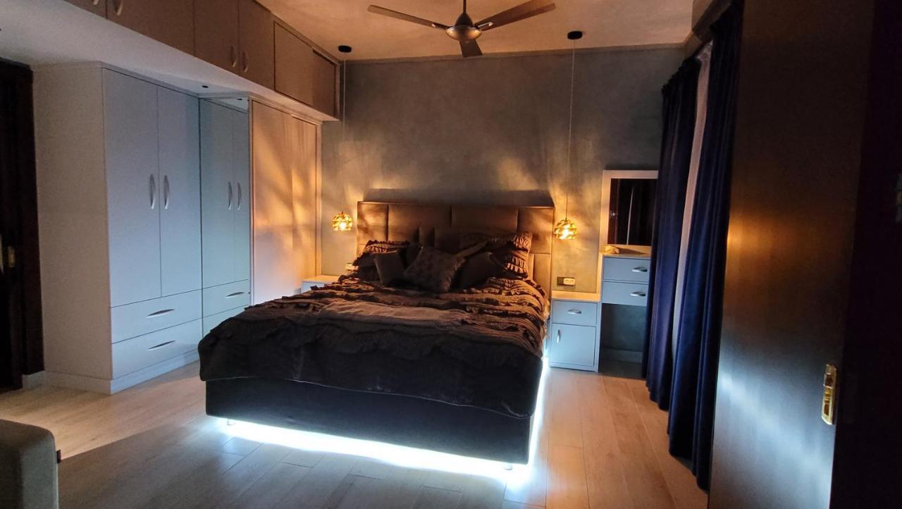 Ultralux 75 Apartment Tasjkent Buitenkant foto