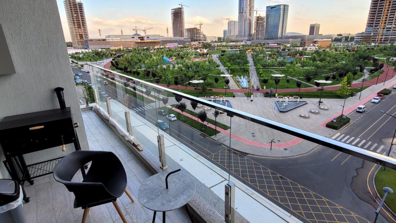 Ultralux 75 Apartment Tasjkent Buitenkant foto